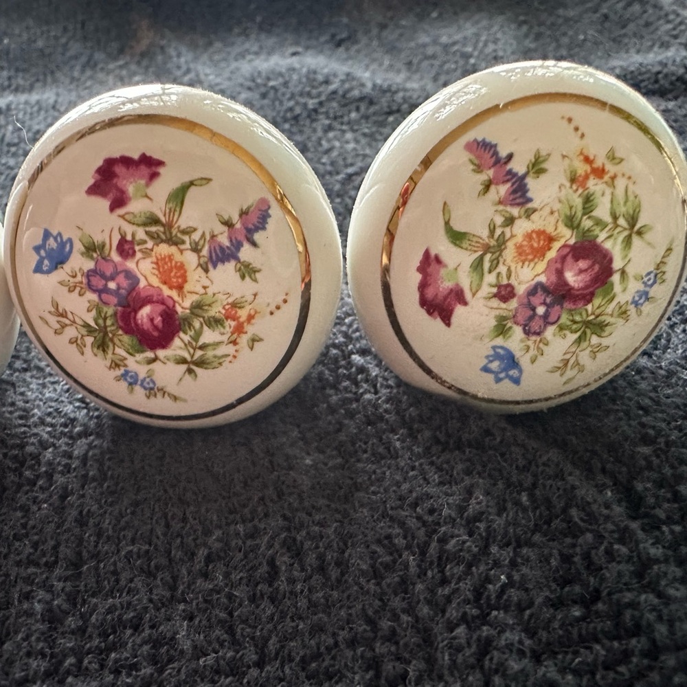 Five cabinet or drawer pulls